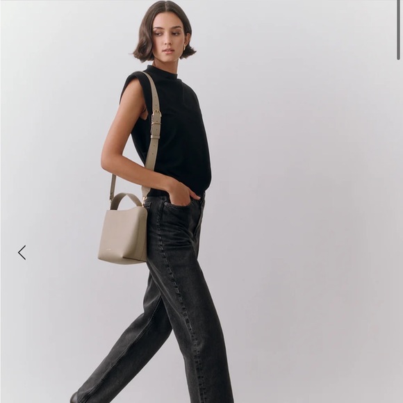 Cuyana Beige Mini Linea Bucket Bag - Picture 6 of 16